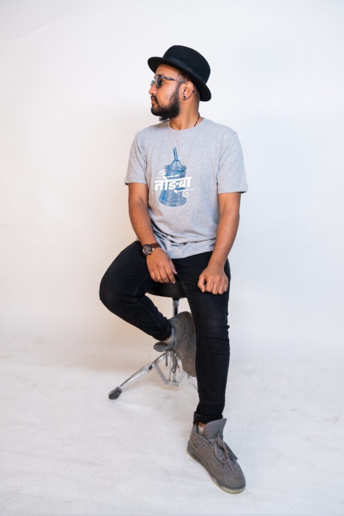 Hills & Clouds Graphic Series T-Shirt (Tongba) (Light blue)